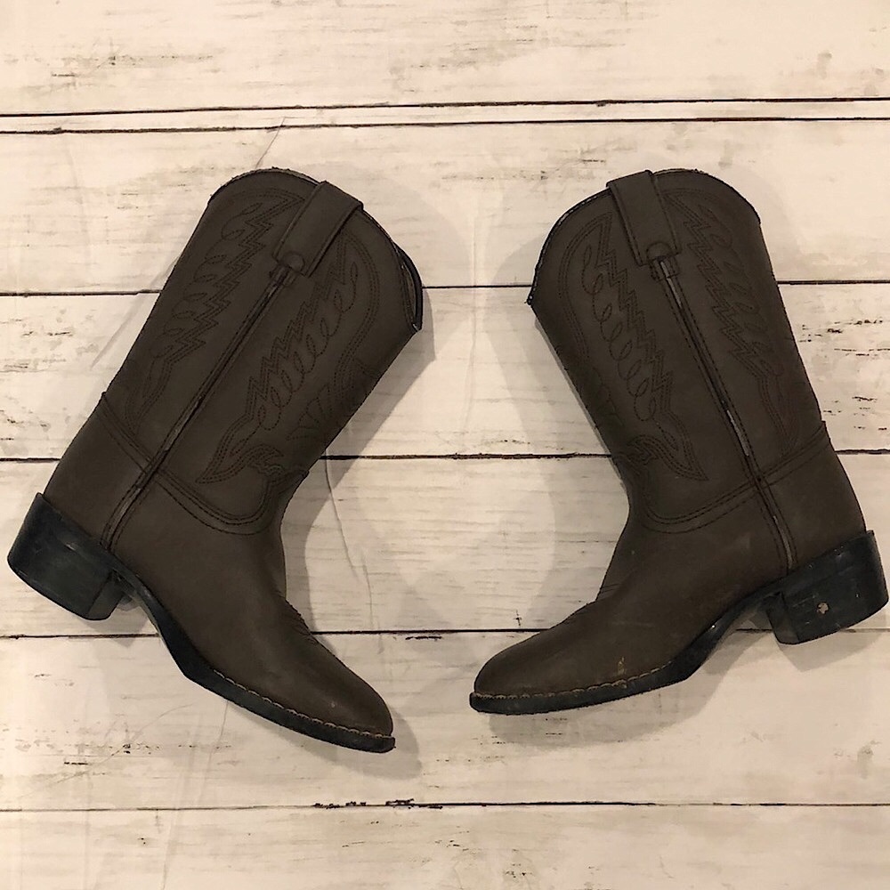 Durango brown cowboy distressed boots